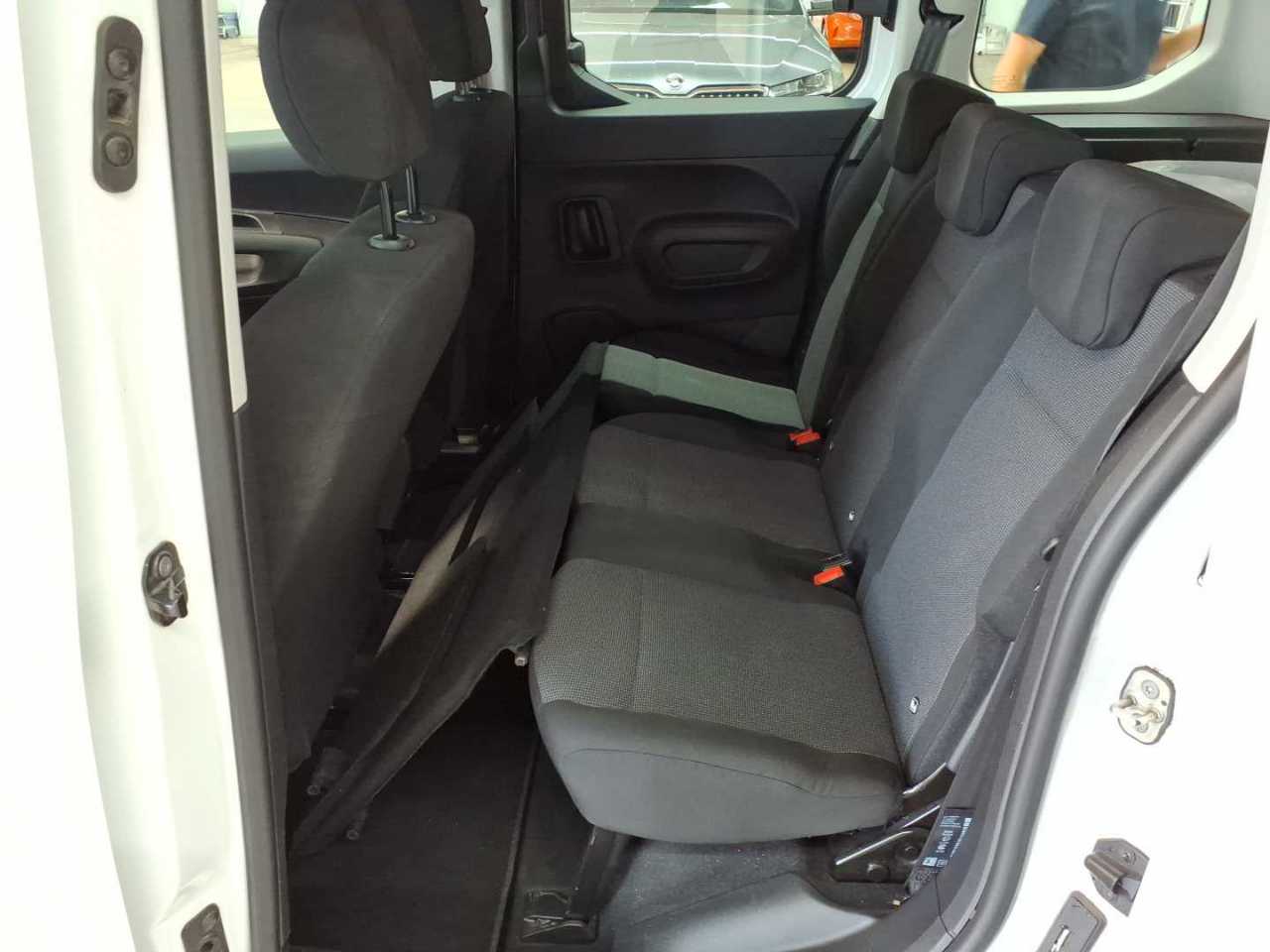 Opel Combo Life 1.5 D Start/Stop 14