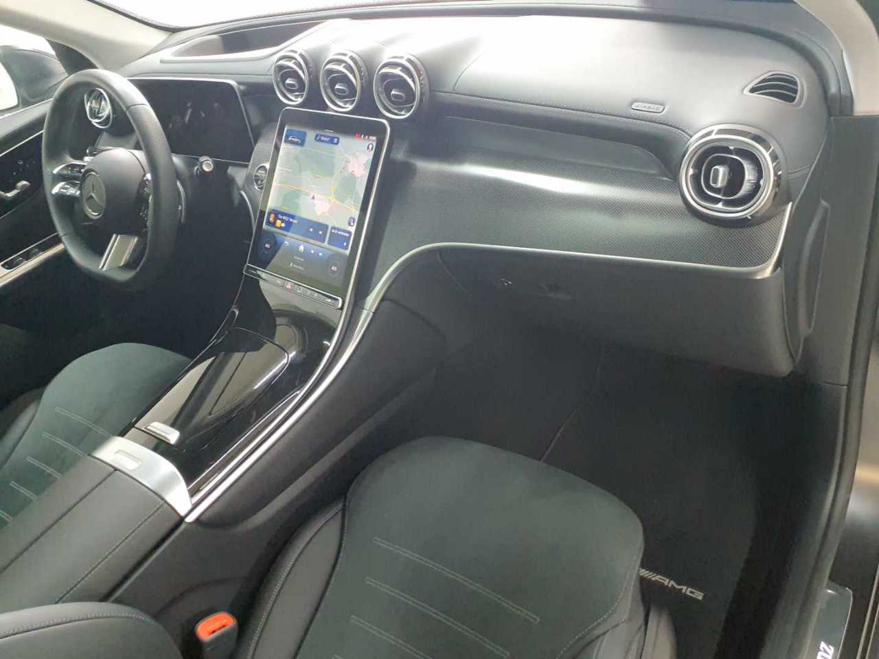 Mercedes-Benz GLC 300 4Matic 9G-TRONIC AMG Line Advanced 9