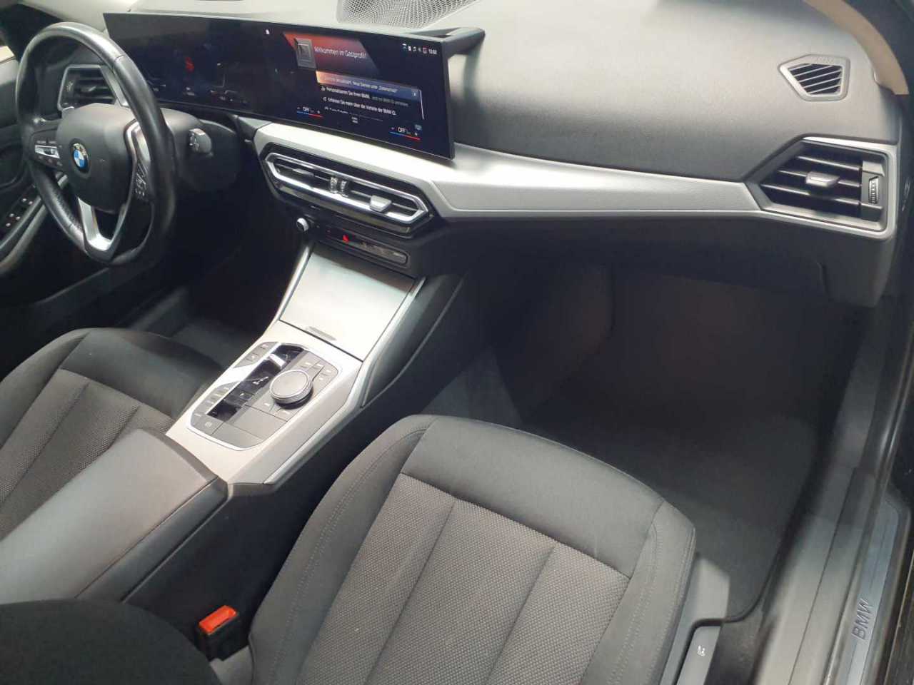 Bmw 318d Touring Aut. 9