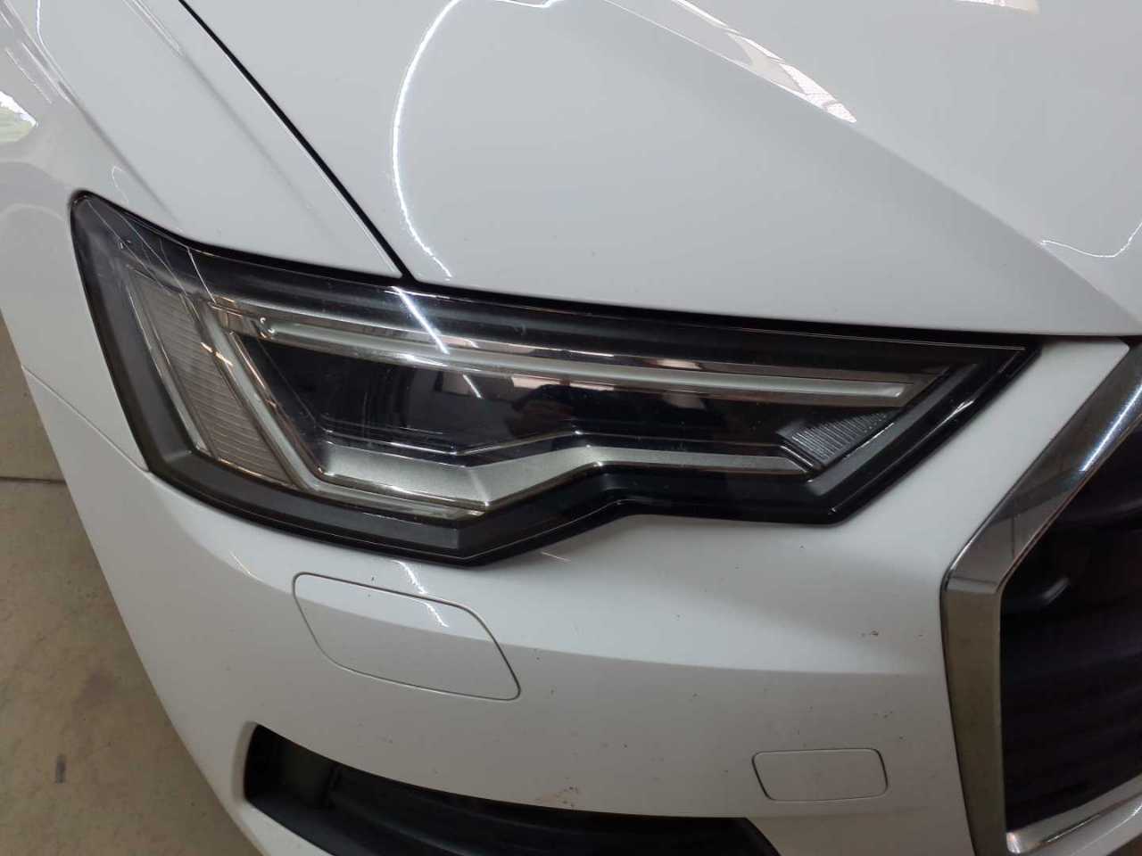 Audi A6 Avant 40 TDI S tronic 18