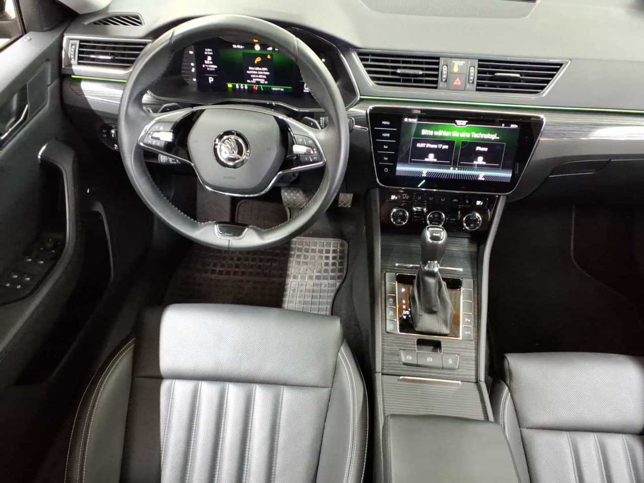 Skoda Superb Combi 2.0 TDI 4x4 DSG Premium Edition 10