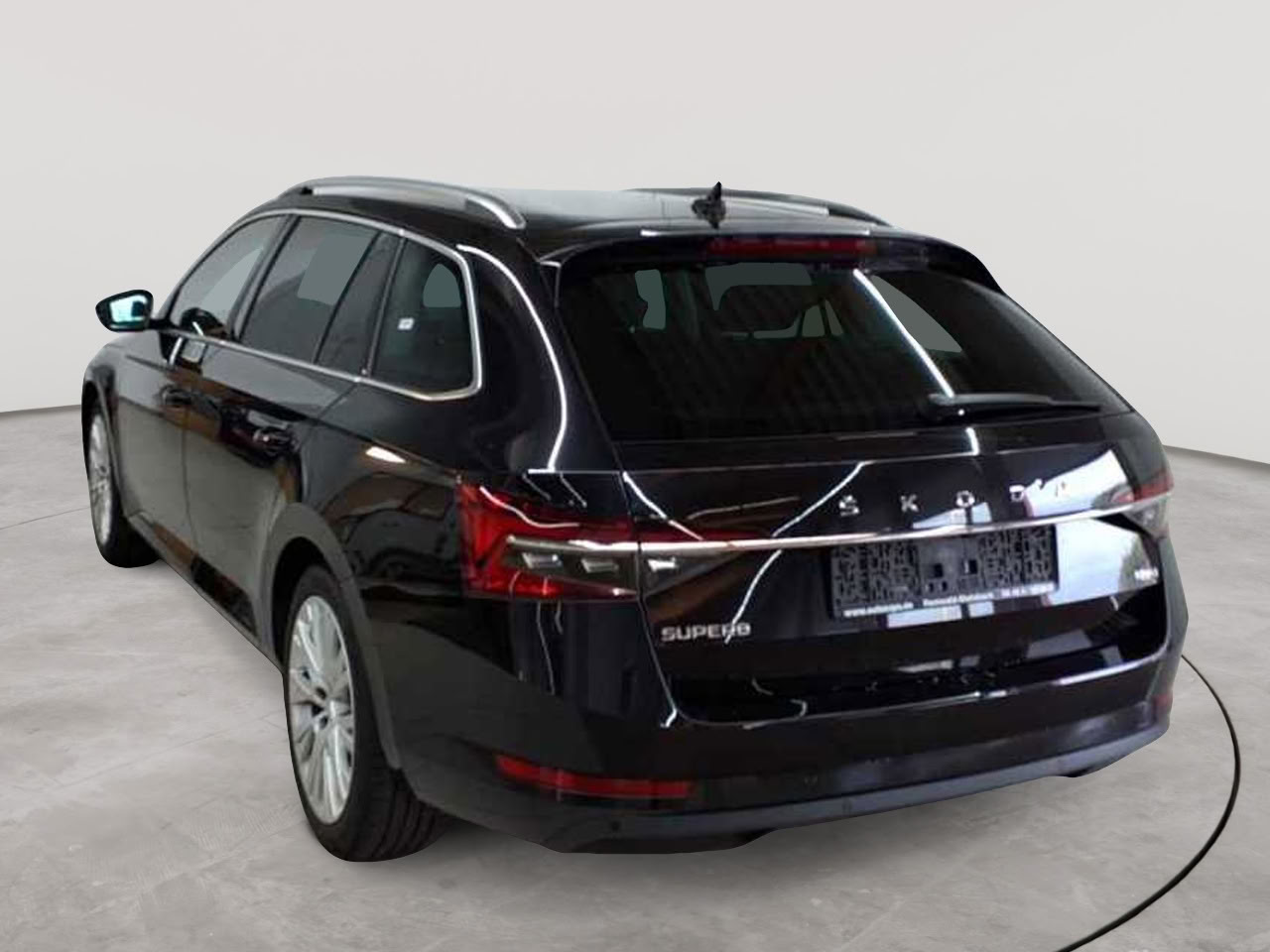 Skoda Superb Combi 2.0 TDI 4x4 DSG Premium Edition 5