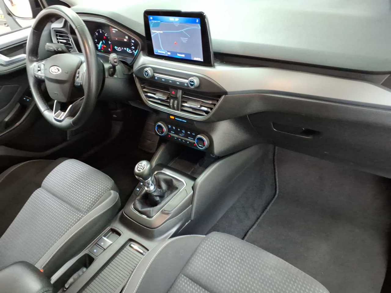 Ford Focus Turnier 1.5 EcoBlue Start-Stopp-System COOL&CONNECT 9