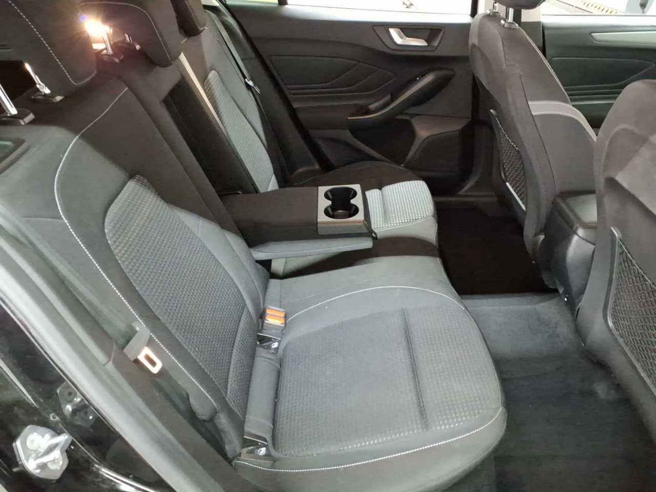 Ford Focus Turnier 1.5 EcoBlue Start-Stopp-System COOL&CONNECT 14