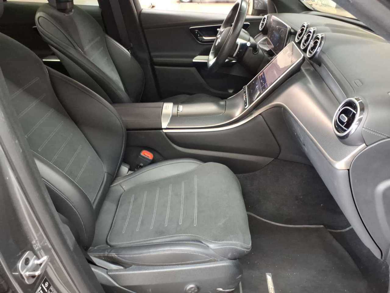 Mercedes-Benz GLC 300 d 4Matic 9G-TRONIC AMG Line Advanced 8