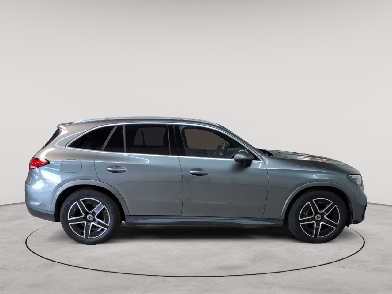 Mercedes-Benz GLC 300 d 4Matic 9G-TRONIC AMG Line Advanced 3