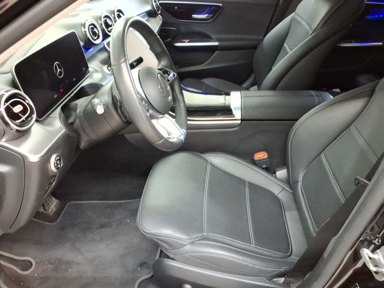Mercedes-Benz C 220 d 4Matic T 9G-TRONIC Avantgarde 7