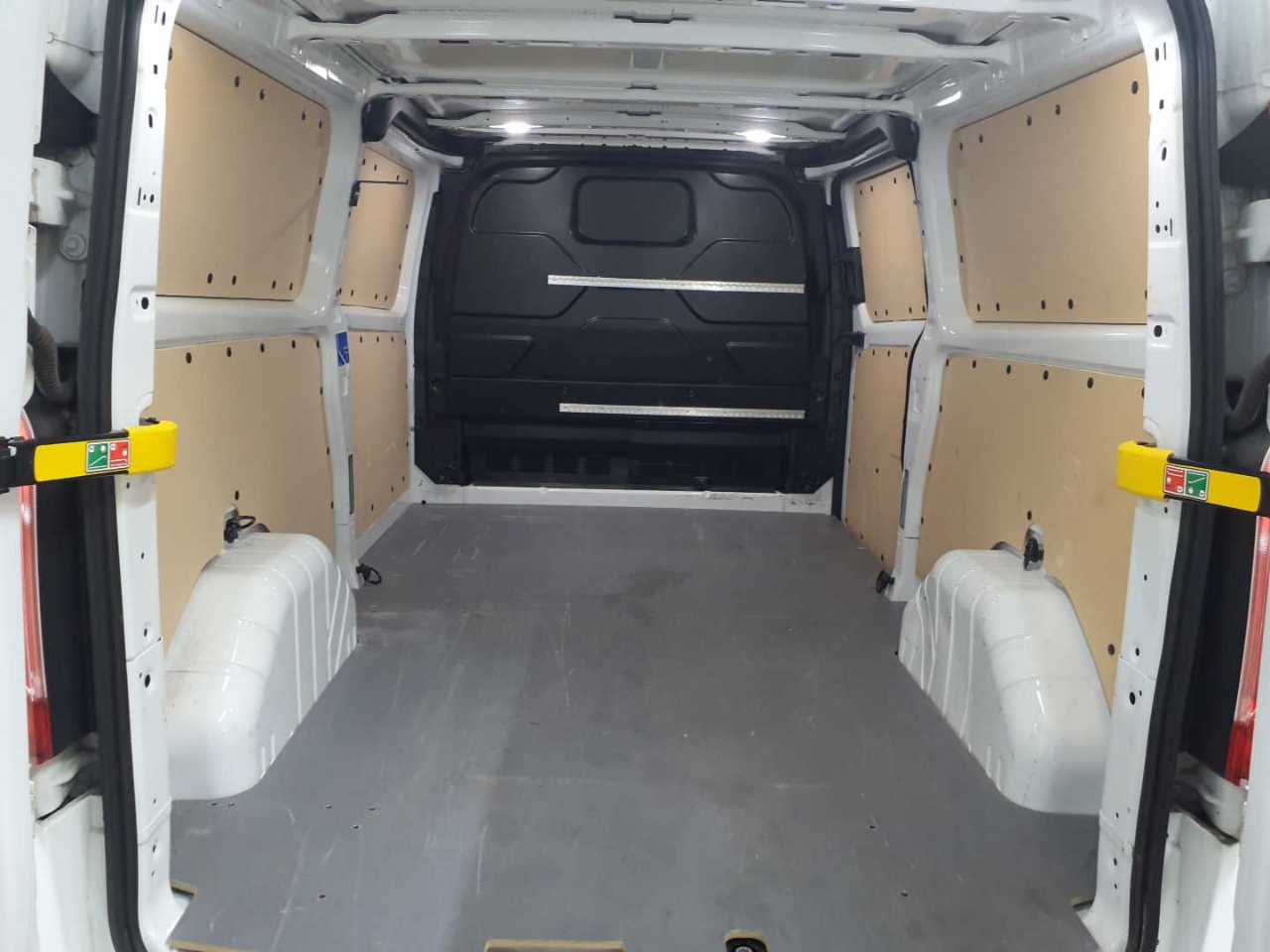 Ford Transit Custom 300 L2H1 LKW VA Trend 8