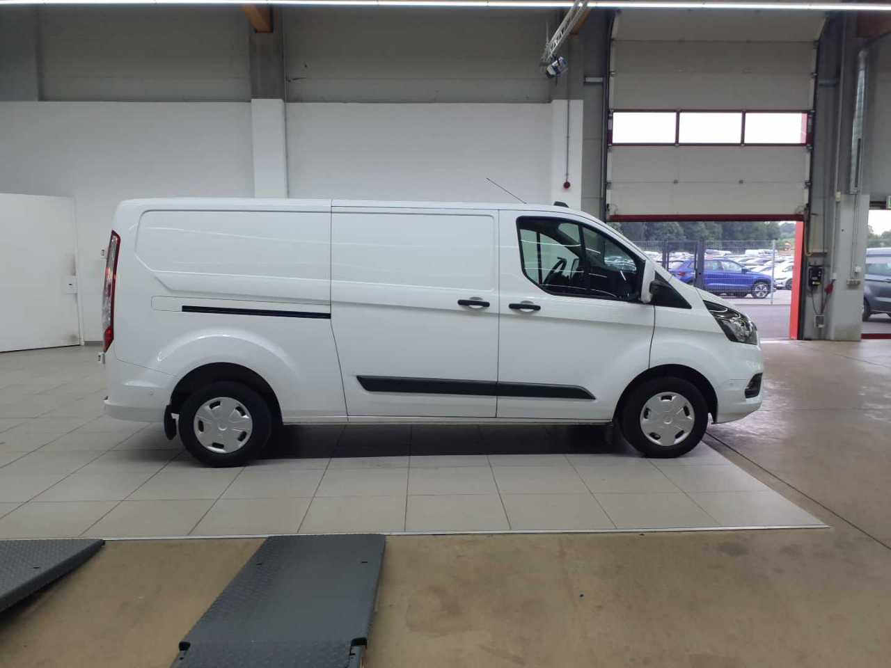 Ford Transit Custom 300 L2H1 LKW VA Trend 3
