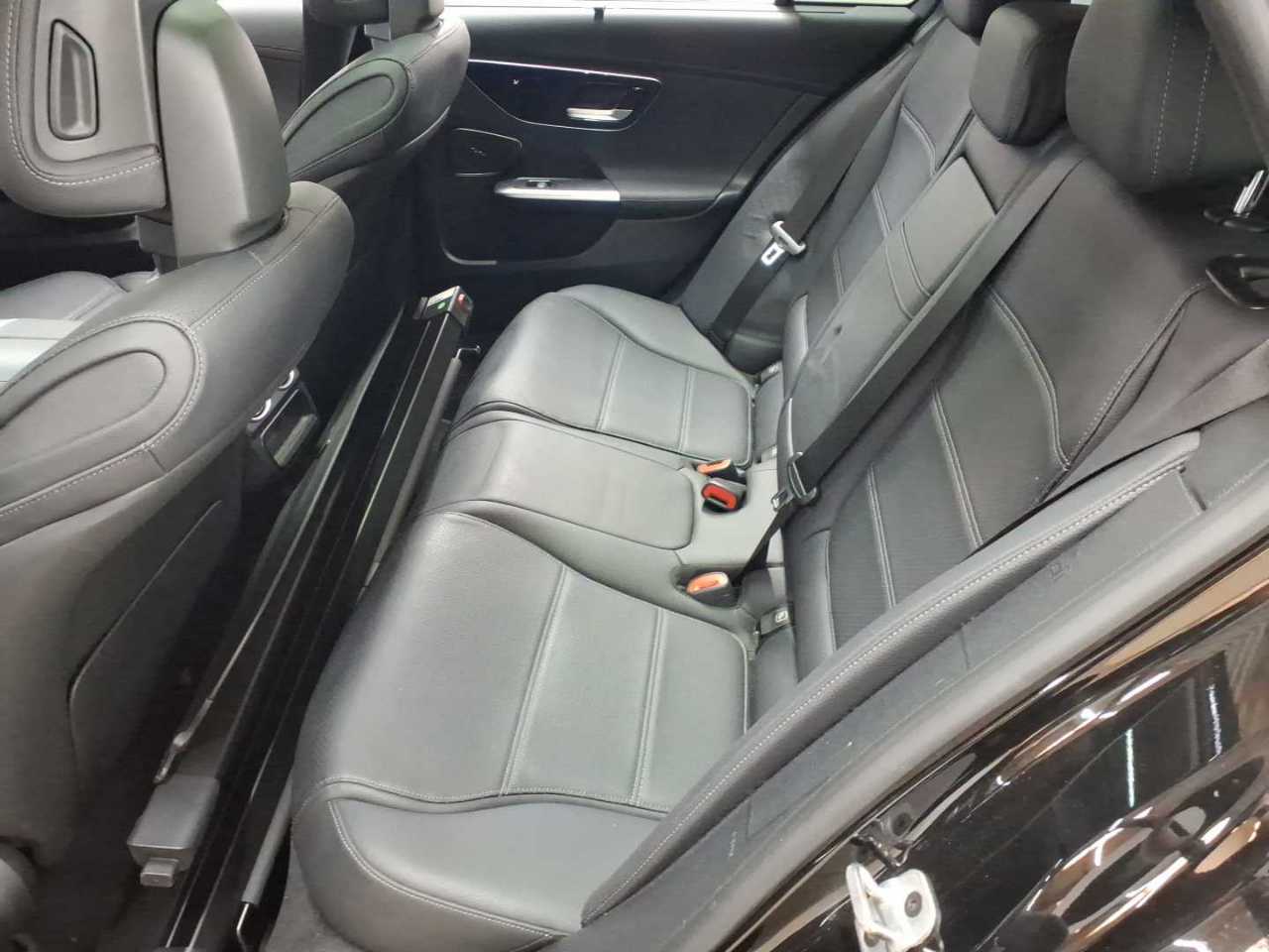Mercedes-Benz C 220 d 4Matic T 9G-TRONIC Avantgarde 13