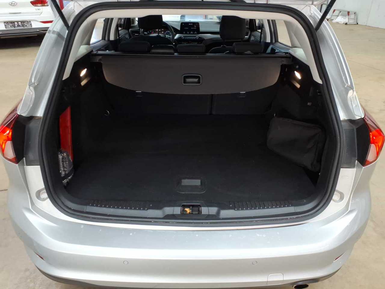 Ford Focus Turnier 1.5 EcoBlue Start-Stopp-System Aut. COOL&CONNECT 15