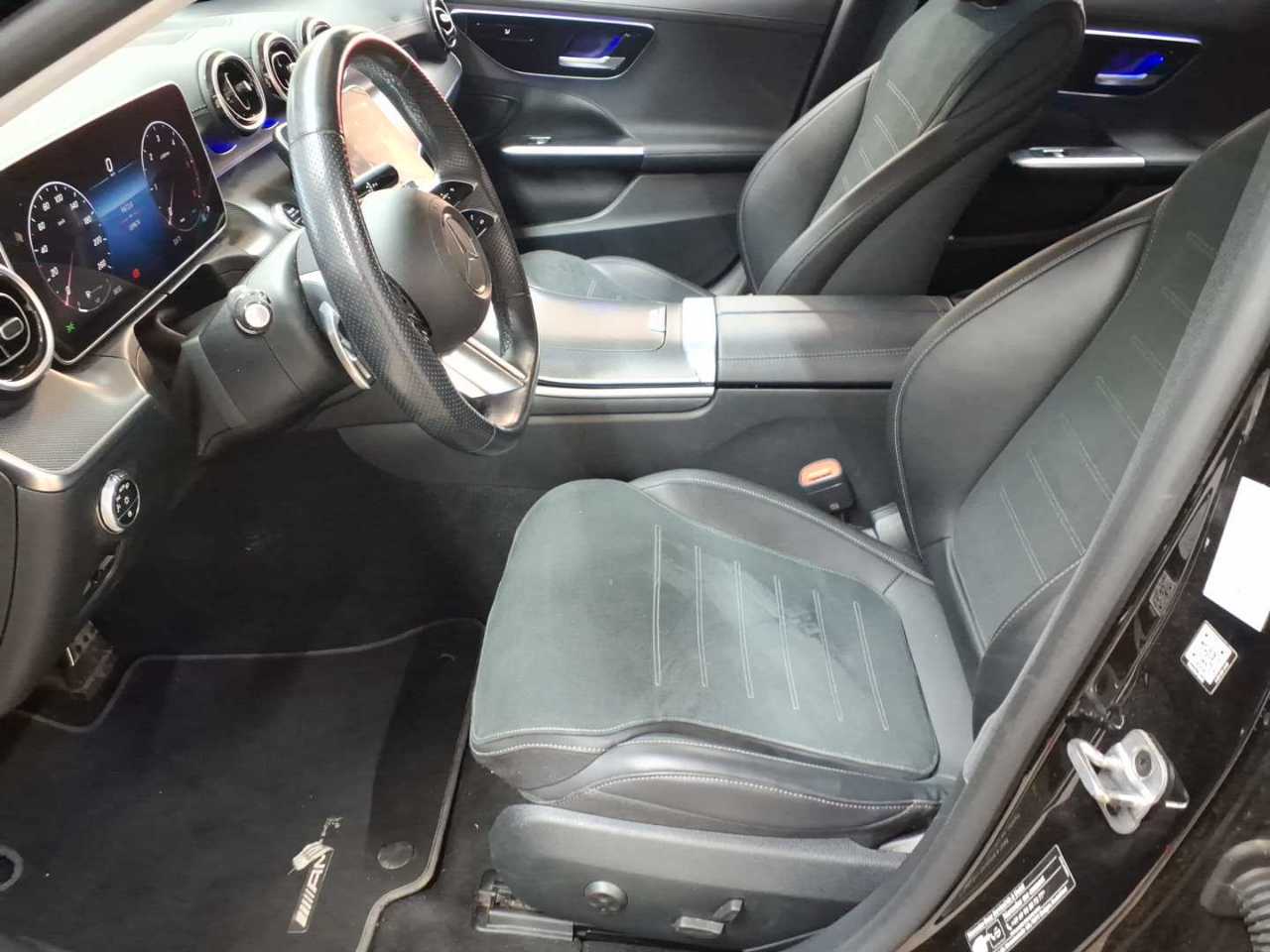 Mercedes-Benz C 220 d T 9G-TRONIC AMG Line 7