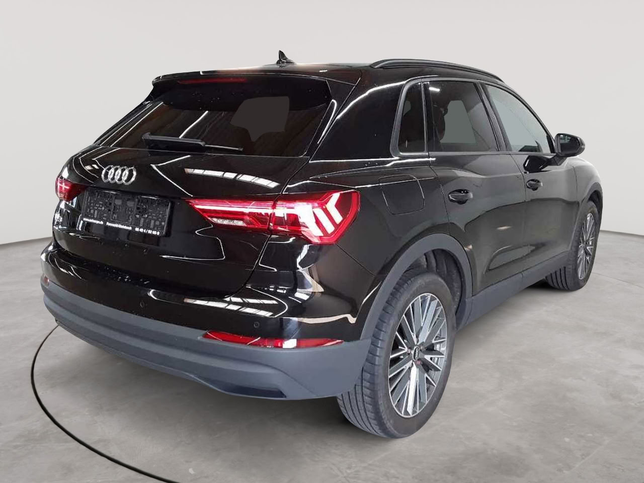 Audi Q3 45 TFSIe S tronic 4