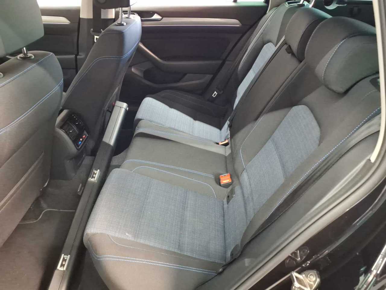 Vw Passat Variant 1.4 TSI Plug-In-Hybrid DSG GTE 13