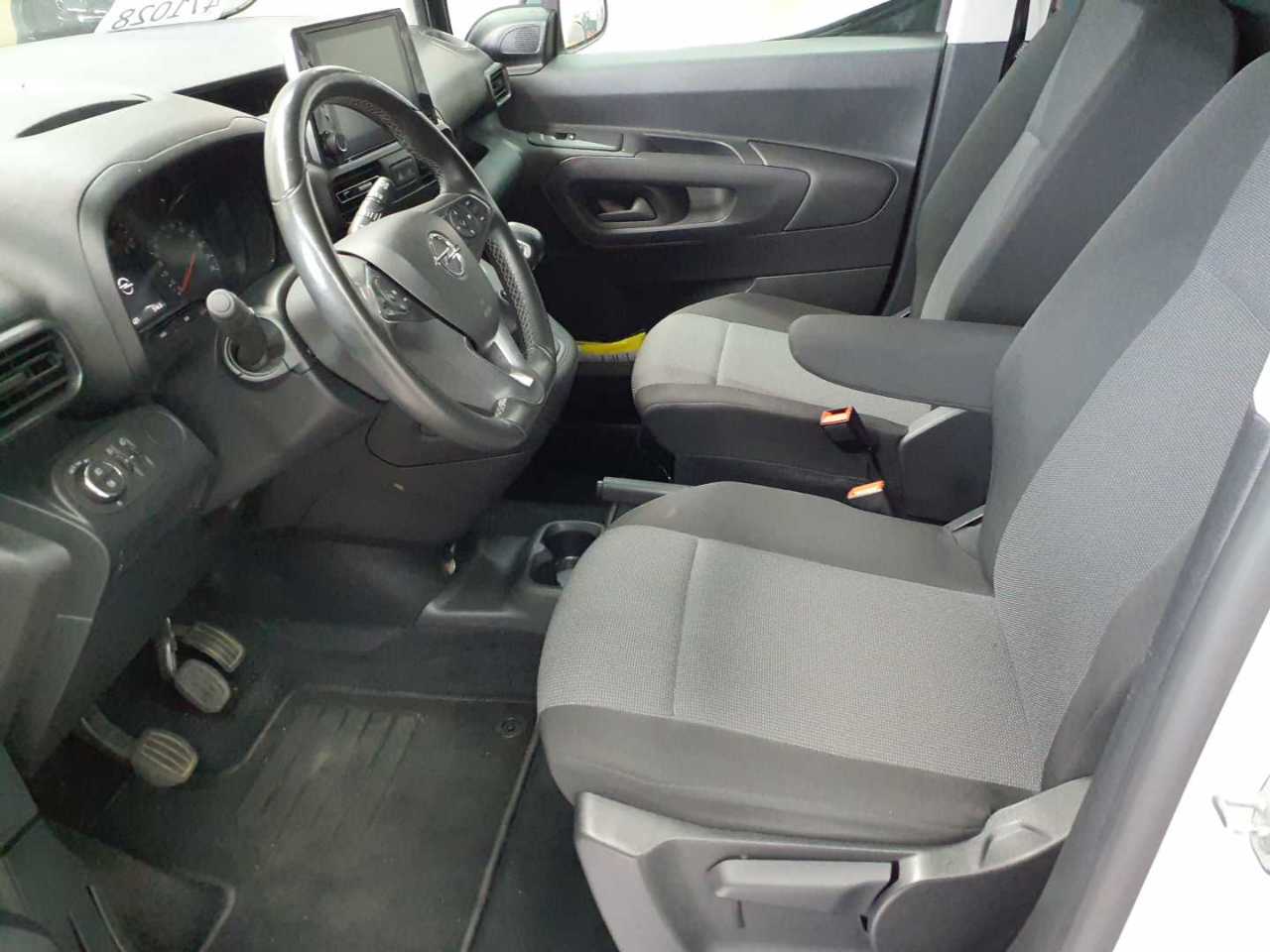 Opel Combo Cargo 1.5 D 7