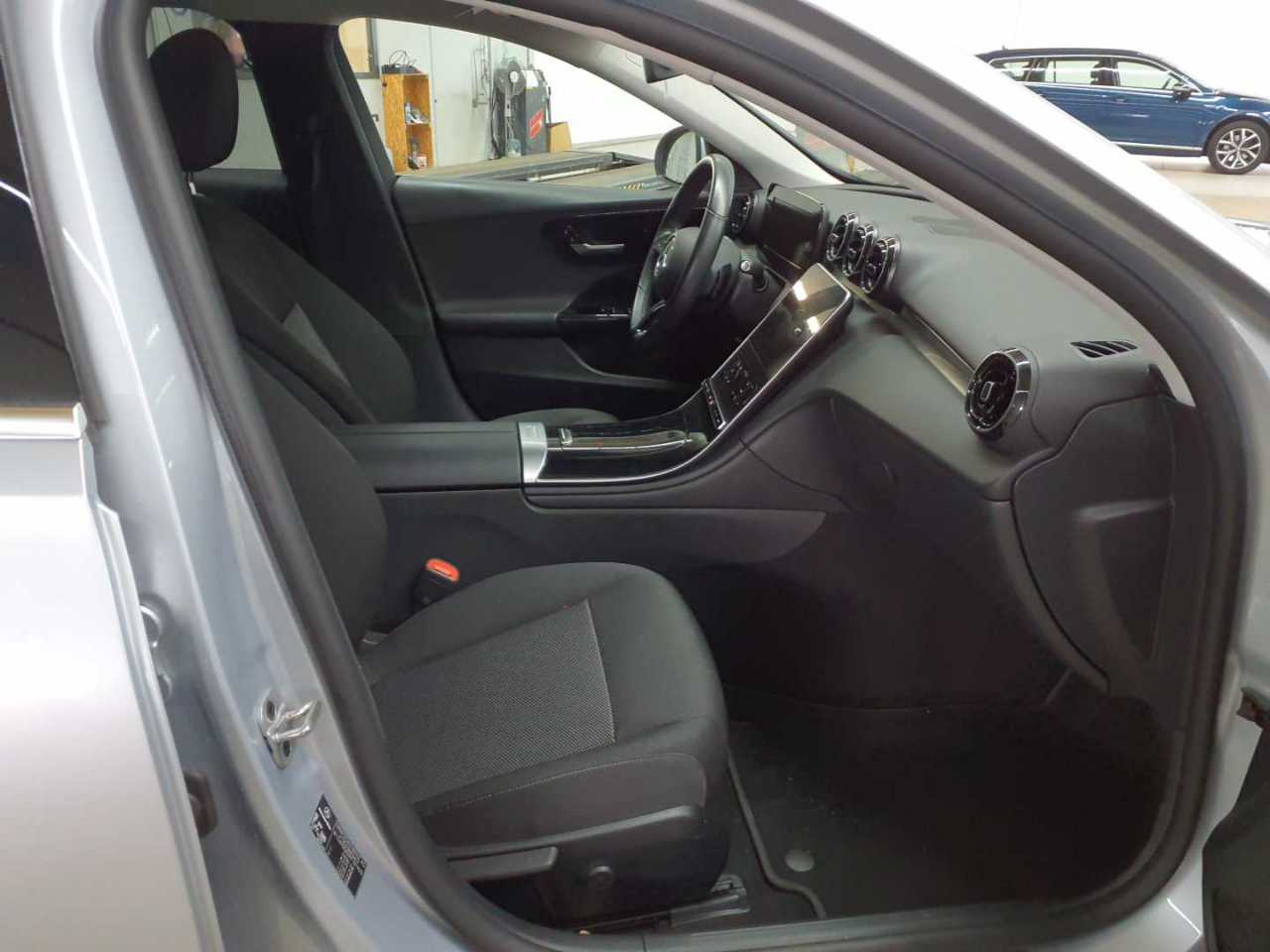 Mercedes-Benz C 200 d T 9G-TRONIC 8