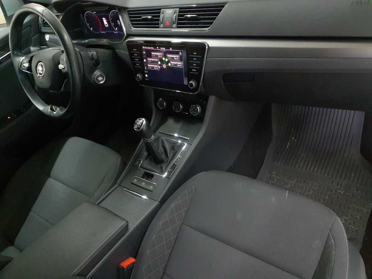 Skoda Superb Combi 2.0 TDI Active 9