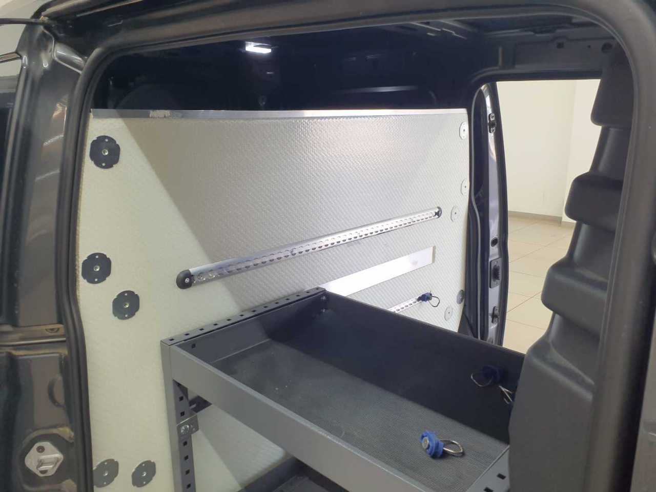 Vw Caddy Cargo 2.0 TDI BMT Maxi 9