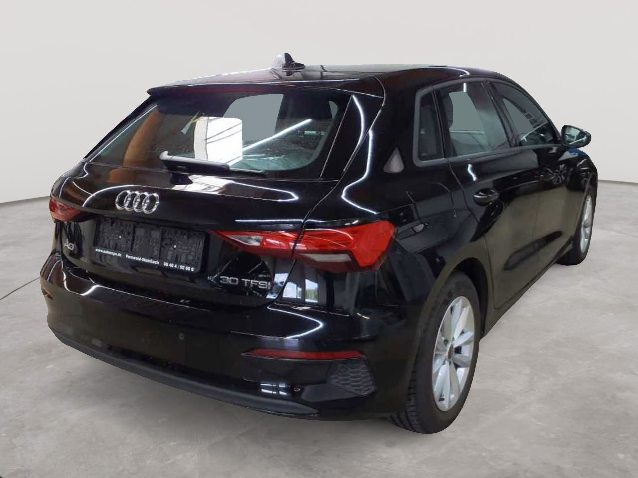 Audi A3 30 TFSI Sportback 4
