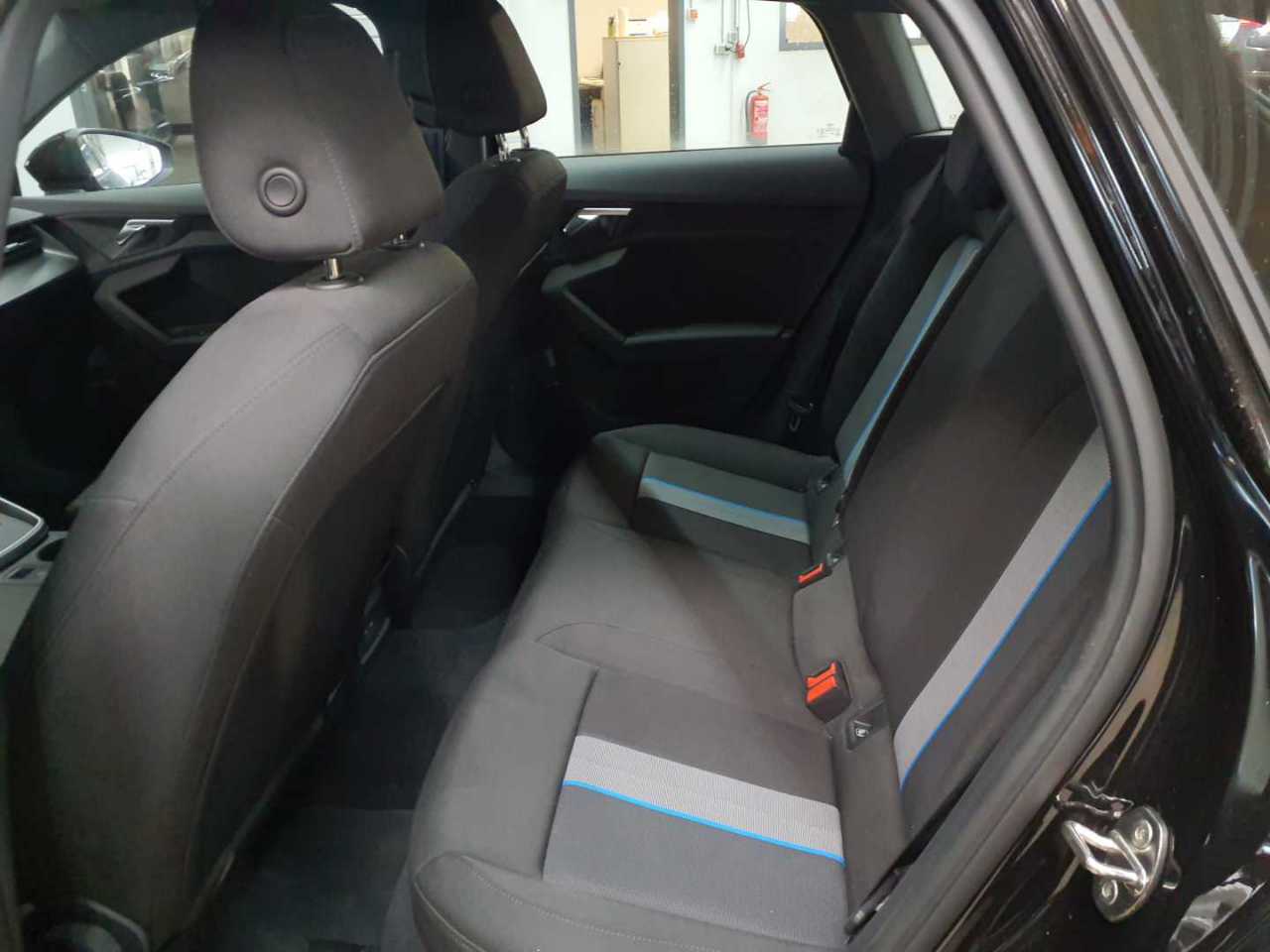 Audi A3 30 TFSI Sportback 13