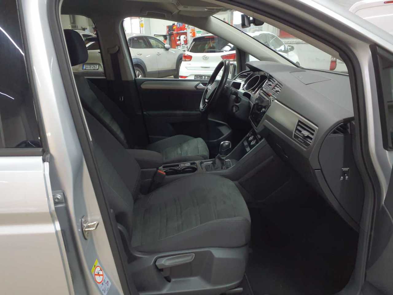 Vw Touran 2.0 TDI SCR DSG Comfortline 8