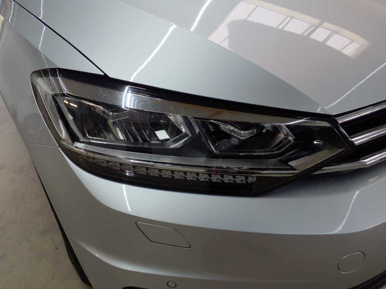 Vw Touran 2.0 TDI SCR DSG Comfortline 17