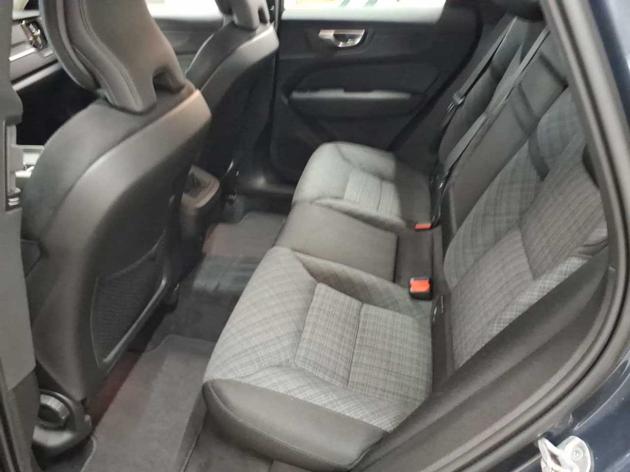 Volvo XC60 B4 B Core 13