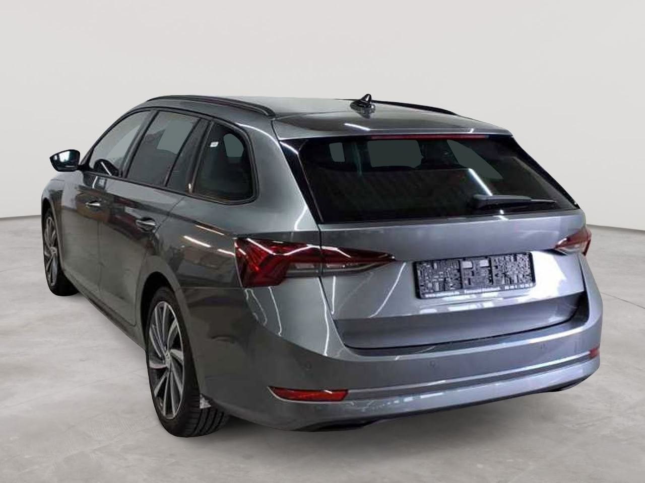 Skoda Octavia Combi 2.0 TDI DSG Tour 5