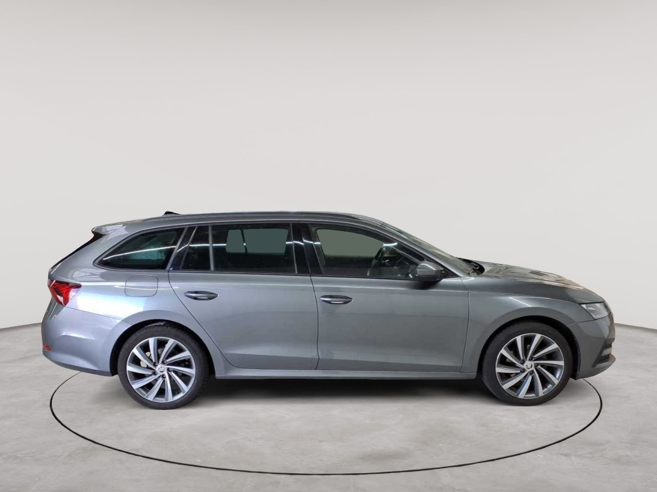 Skoda Octavia Combi 2.0 TDI DSG Tour 3