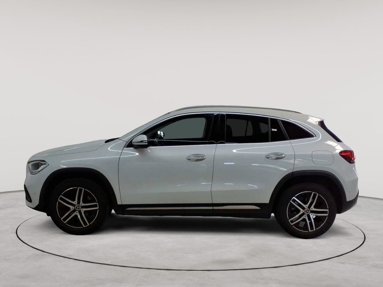 Mercedes-Benz GLA 250 e 8G-DCT Progressive 6