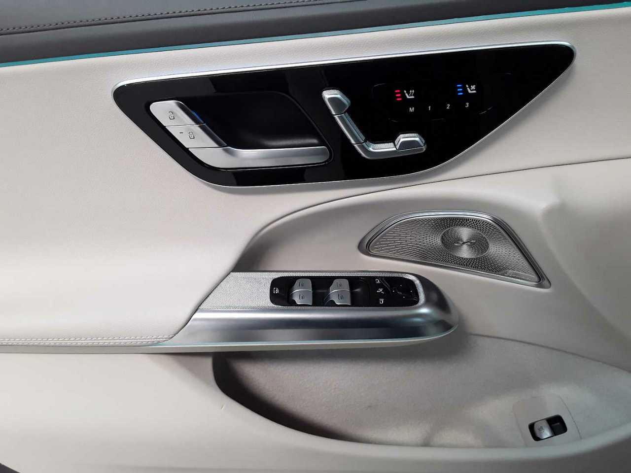 Mercedes-Benz E 300de 4Matic 9G-TRONIC 16