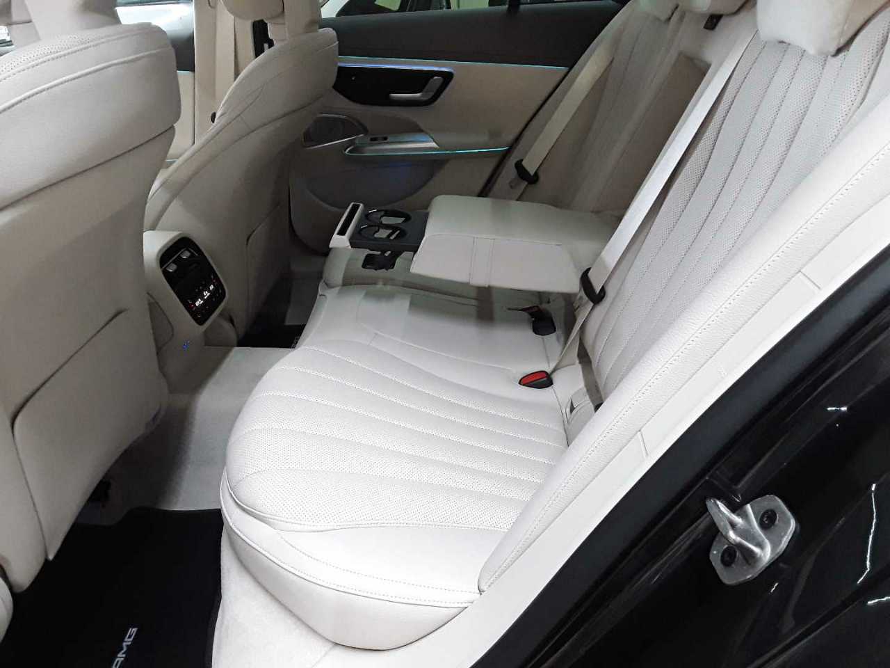 Mercedes-Benz E 300de 4Matic 9G-TRONIC 13