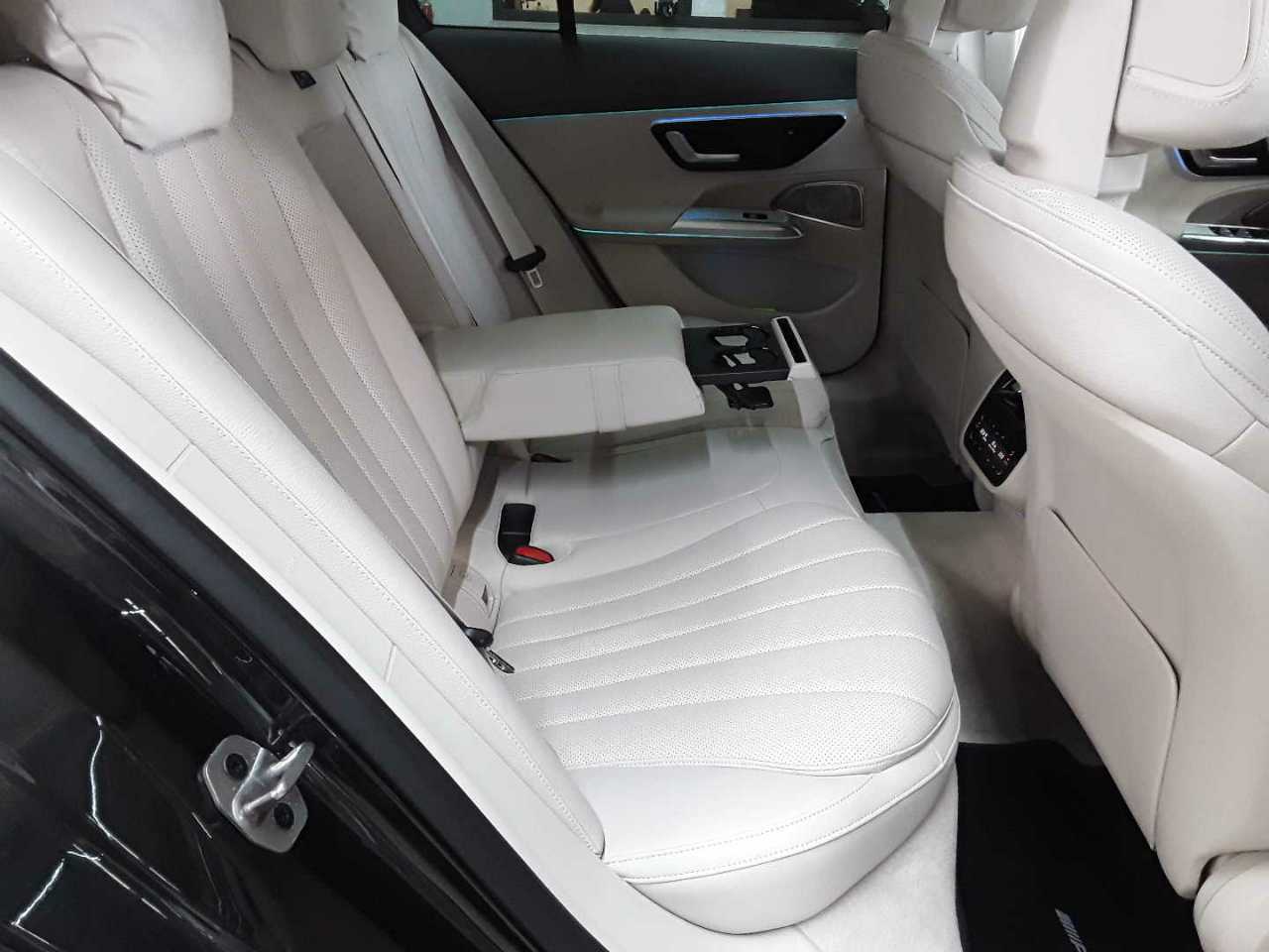 Mercedes-Benz E 300de 4Matic 9G-TRONIC 14