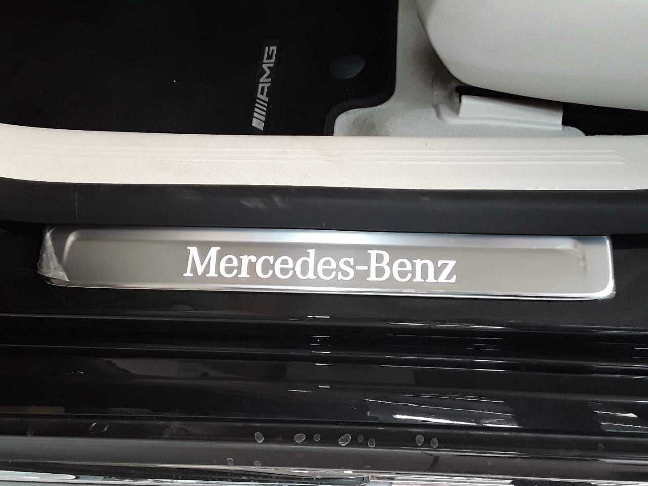 Mercedes-Benz E 300de 4Matic 9G-TRONIC 17