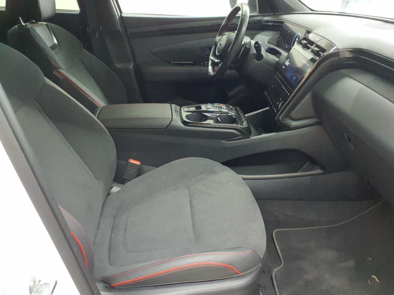 Hyundai TUCSON 1.6 T-GDi Plug-in-Hybrid 4WD N Line 8