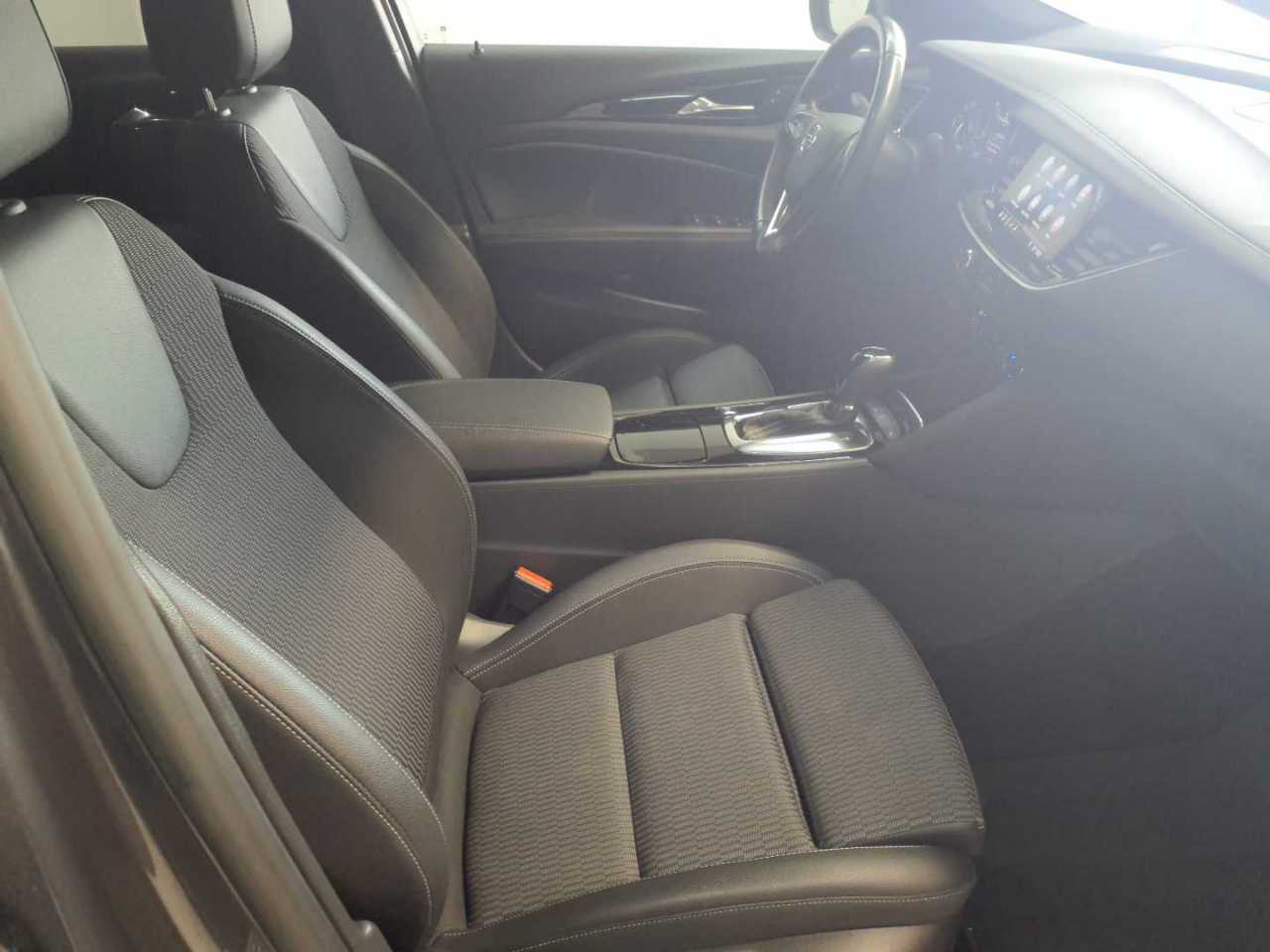 Opel Insignia Sports Tourer 2.0 Diesel Aut. Business 8