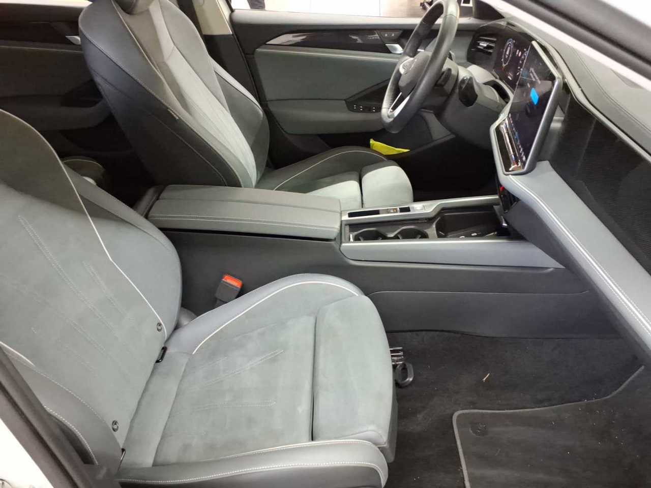 Vw Passat Variant 2.0 TDI SCR DSG Business 8