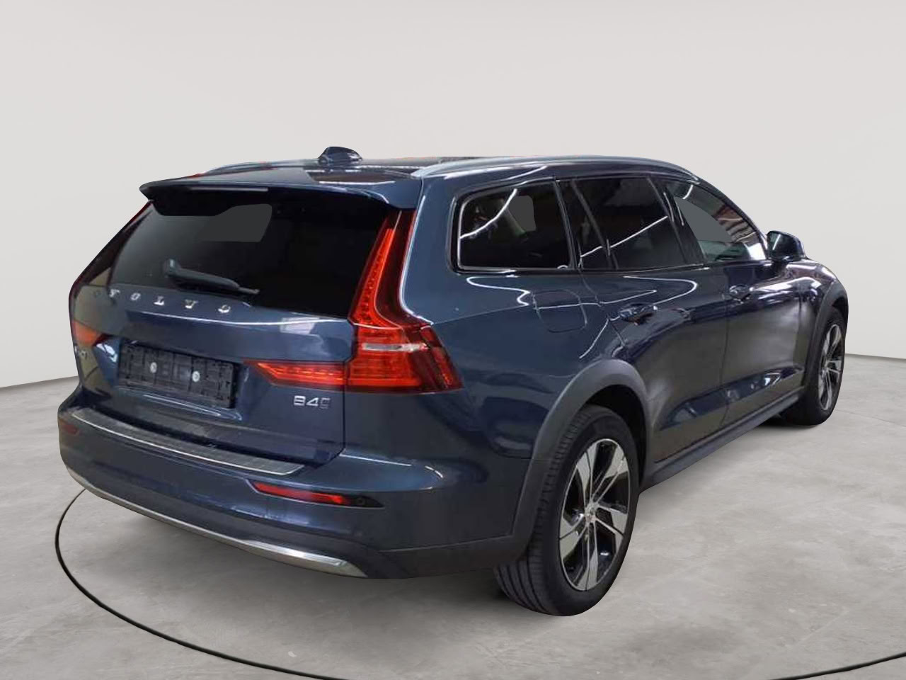 Volvo V60 Cross Country B4 D AWD Ultimate 4