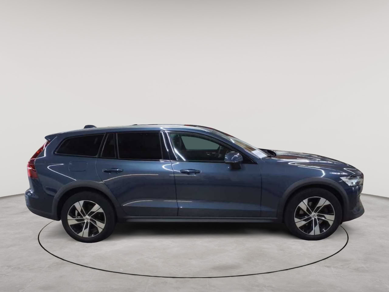 Volvo V60 Cross Country B4 D AWD Ultimate 3