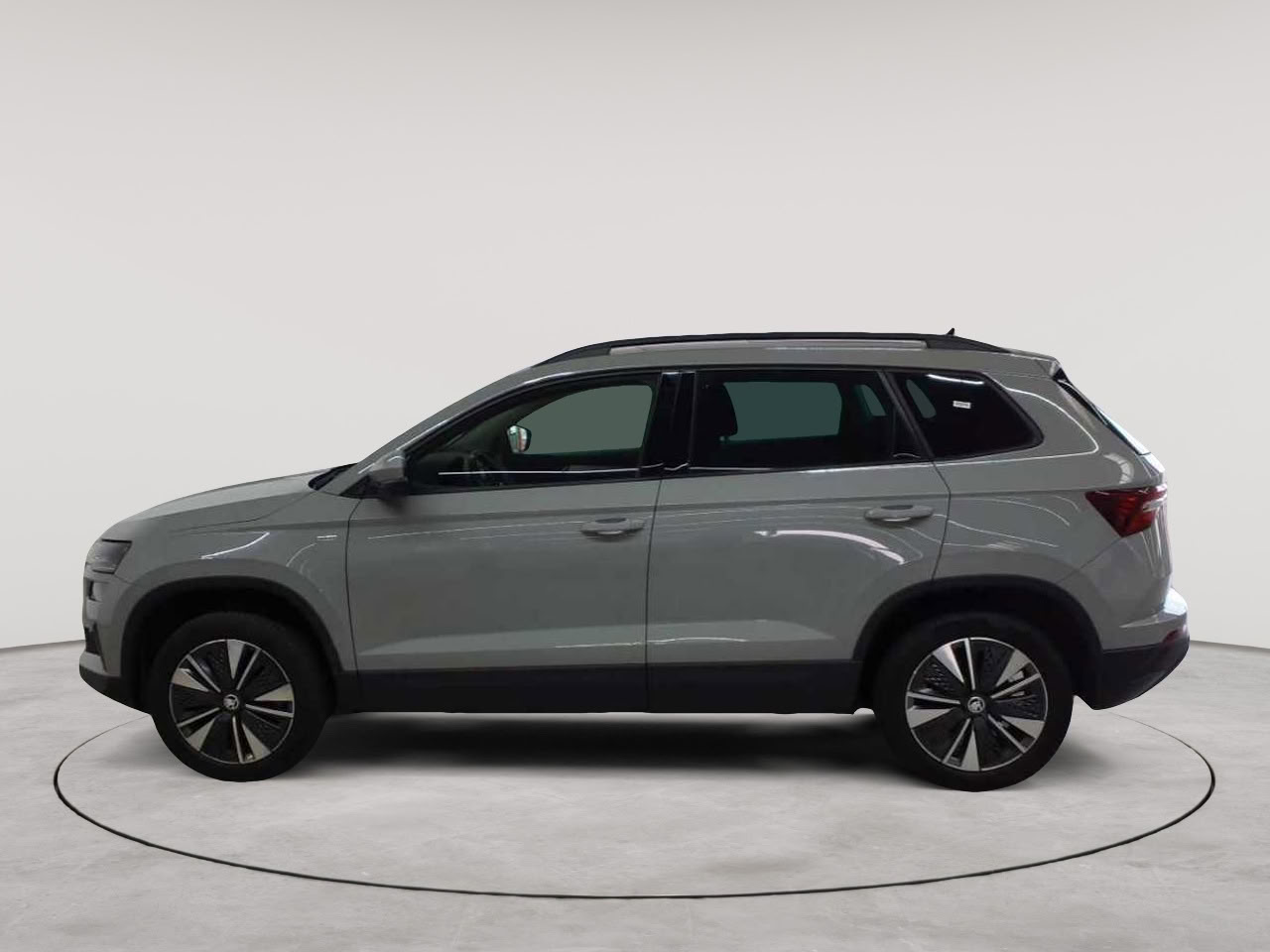 Skoda Karoq 2.0 TDI SCR DSG Tour 6