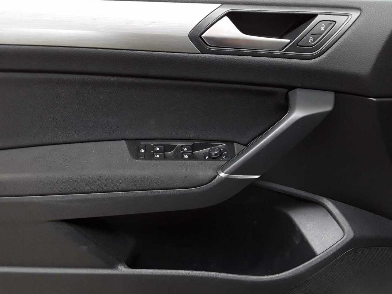 Vw Touran 2.0 TDI SCR DSG Comfortline 16