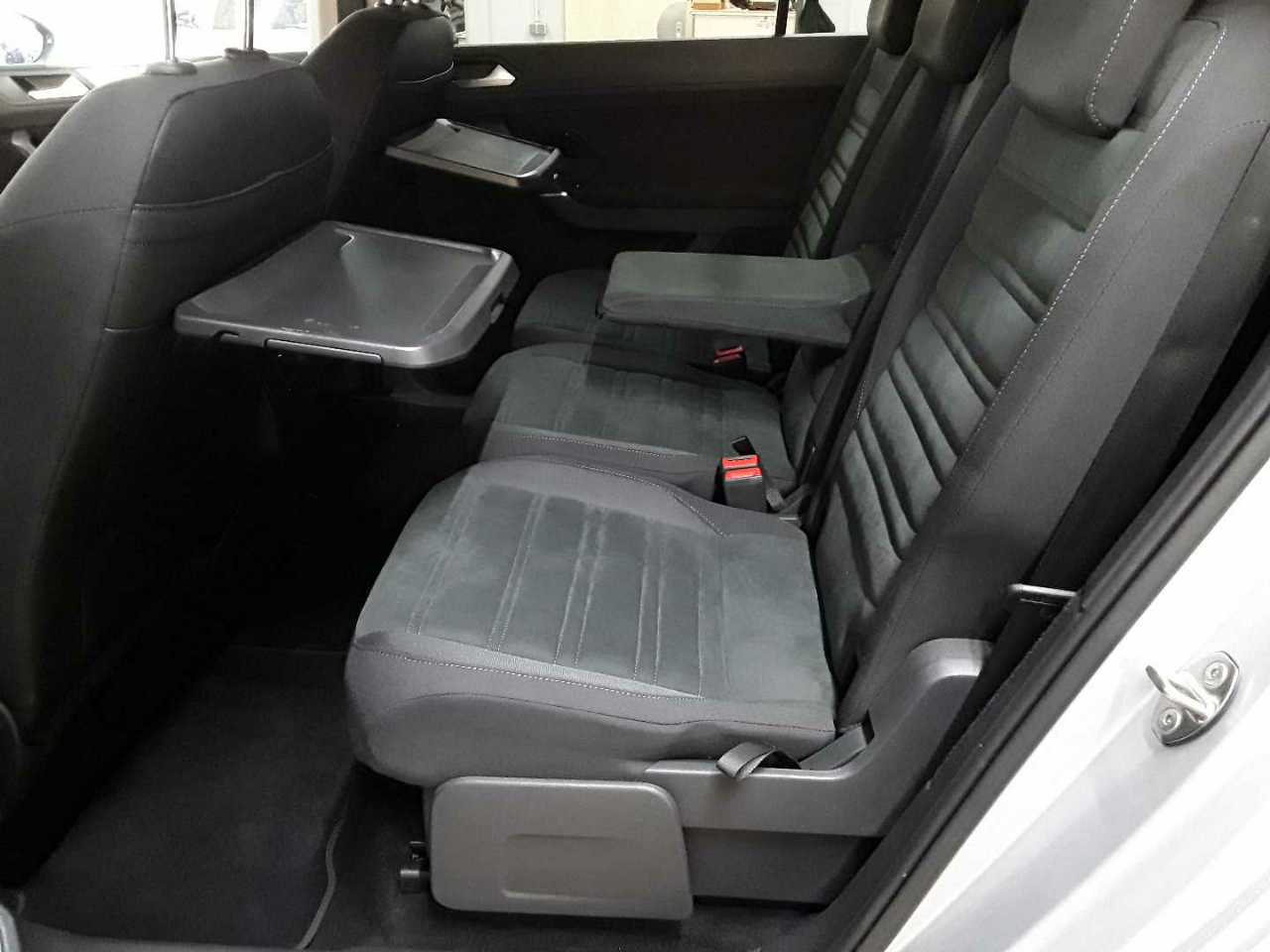 Vw Touran 2.0 TDI SCR DSG Comfortline 13