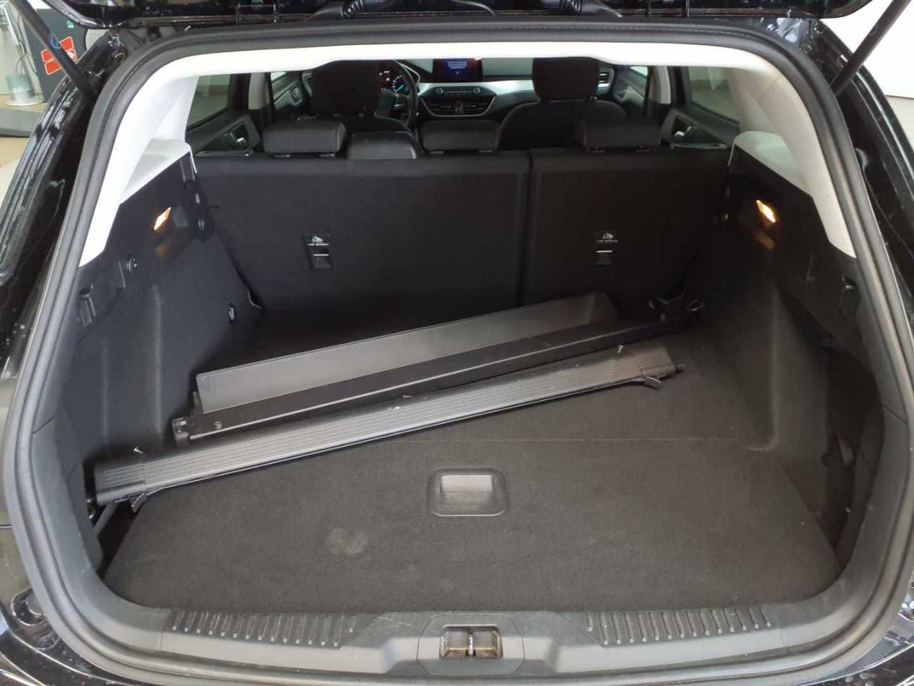 Ford Focus Turnier 1.5 EcoBlue Start-Stopp-System Aut. COOL&CONNECT 15