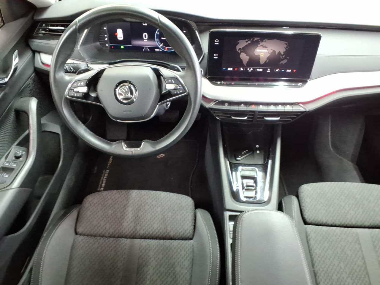 Skoda Octavia Combi 2.0 TDI DSG Ambition 10