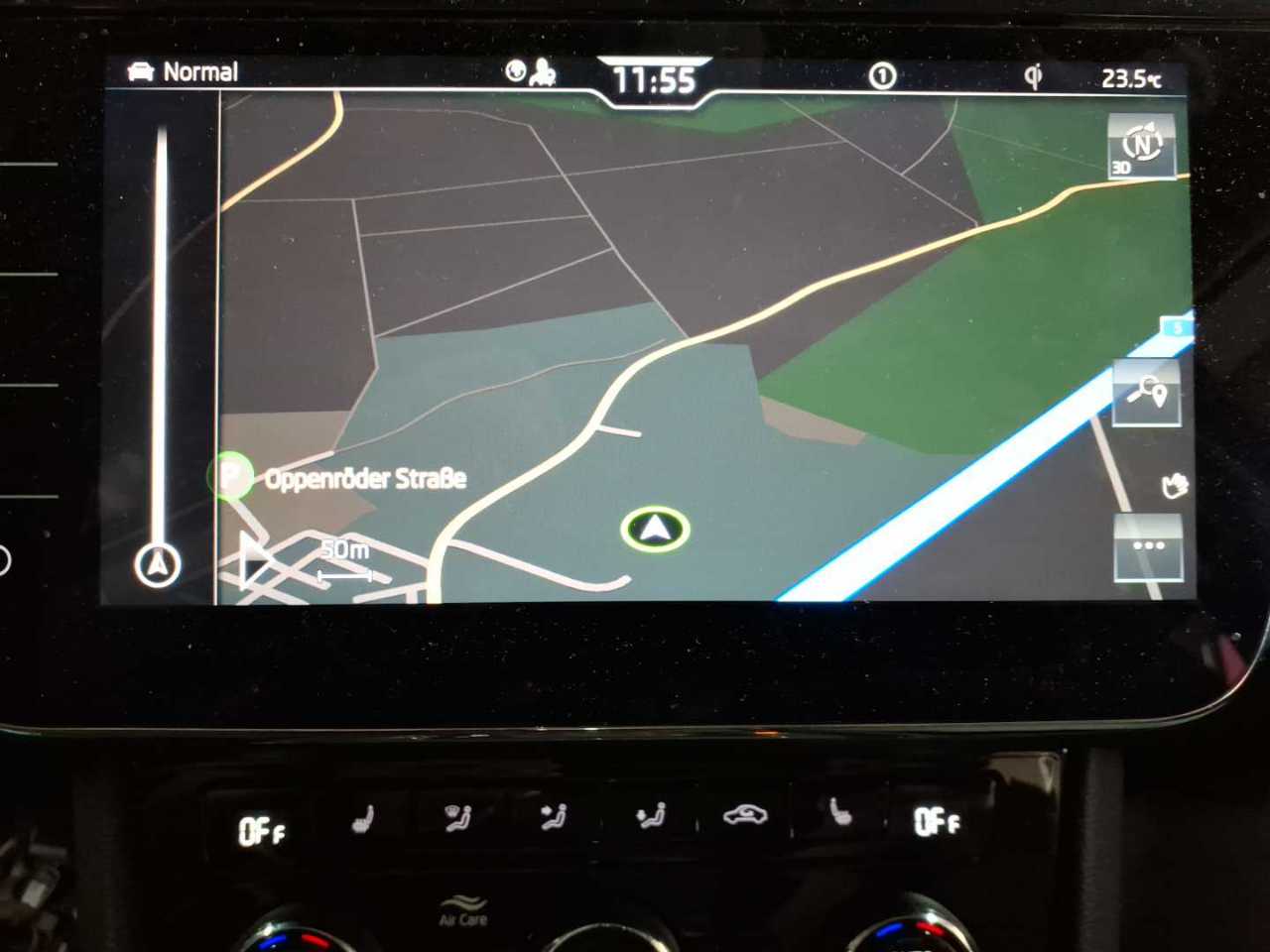 Skoda Superb Combi 1.4 TSI iV DSG Style 12