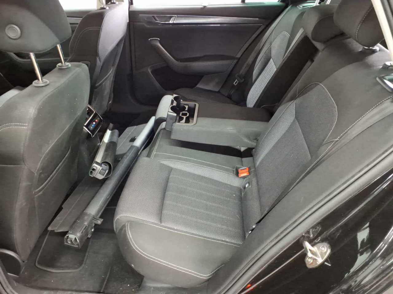 Skoda Superb Combi 1.4 TSI iV DSG Style 13