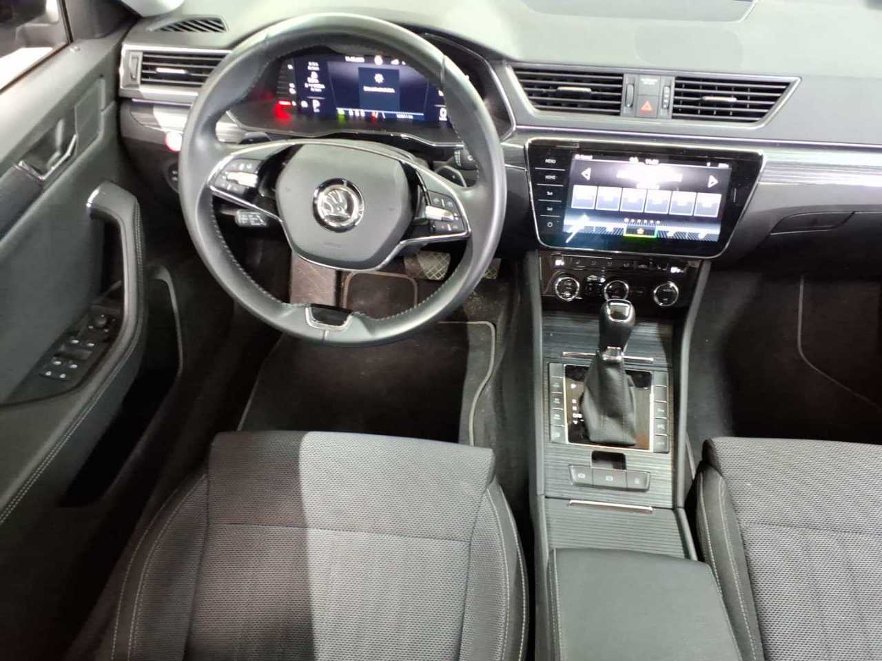 Skoda Superb Combi 1.4 TSI iV DSG Style 10