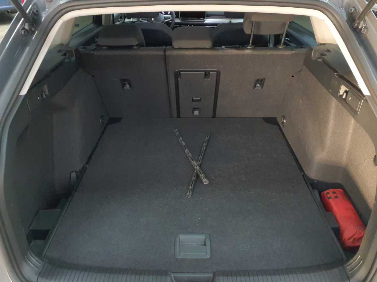 Vw Golf Variant 1.5 eTSI OPF DSG Life 15