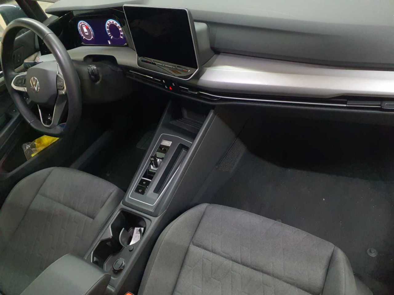 Vw Golf Variant 1.5 eTSI OPF DSG Life 9