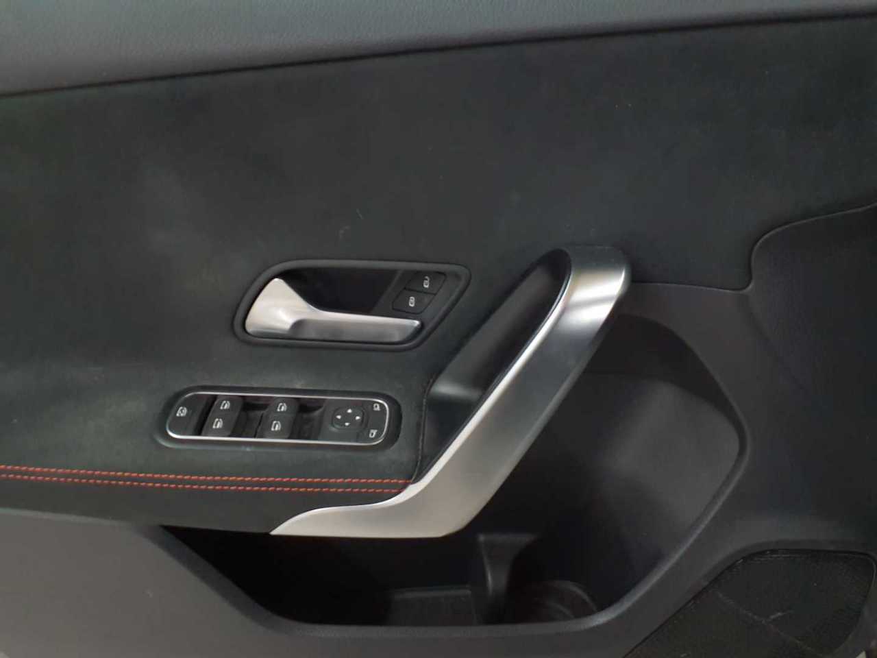 Mercedes-Benz A 220 d 8G-DCT AMG Line 18